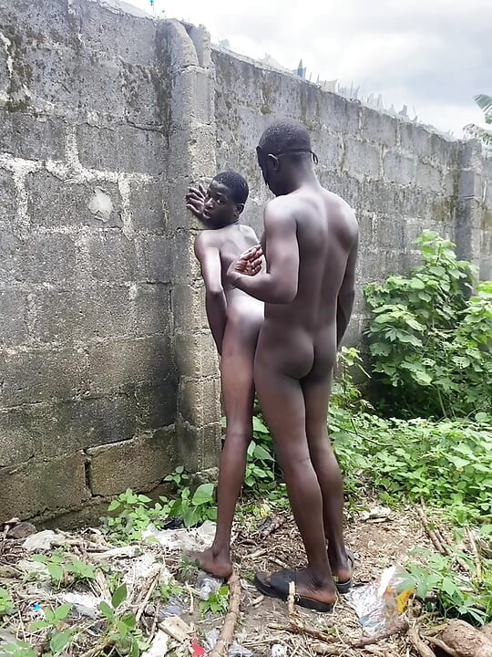 Brown with a Farmer in the Bush Fucking