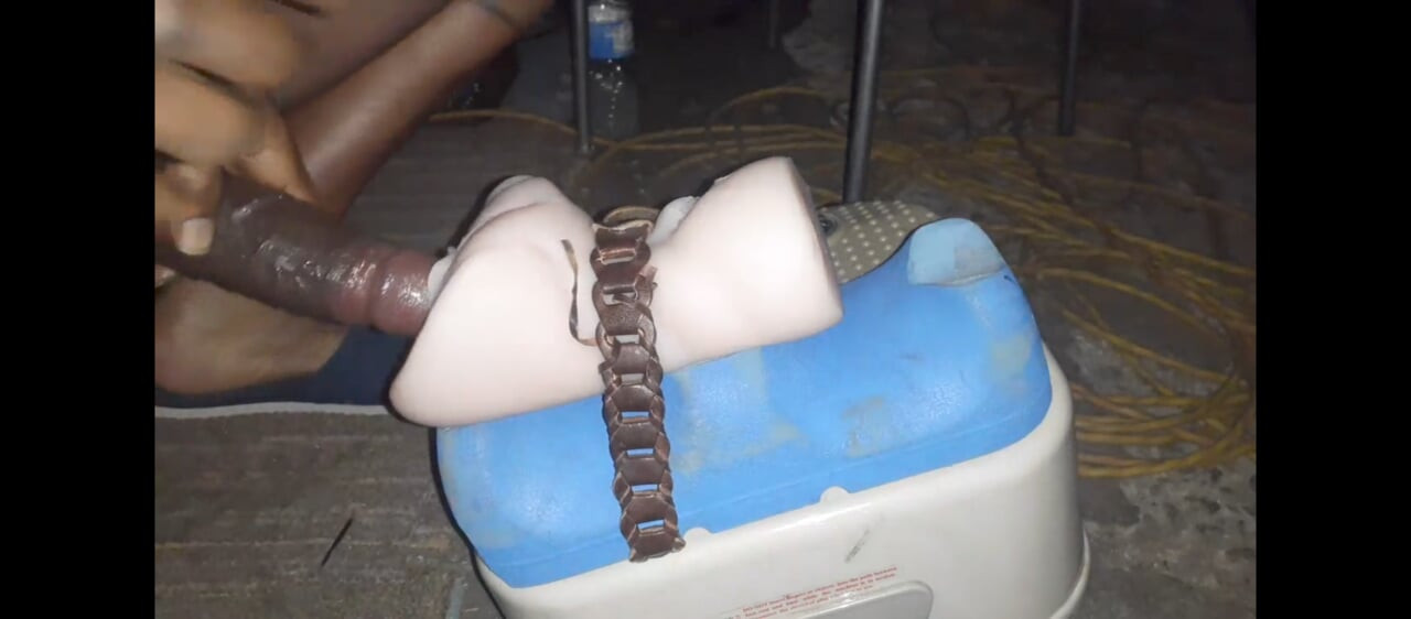 Sex Machine Cumshot. Juicy cumshot. Homemade machine.