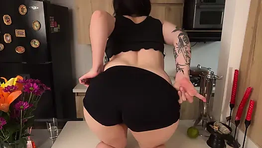 Fucking my stepsister's big-assed friend