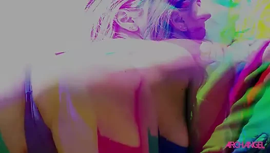 Archangel - милфа Brett Rossi с большой попкой в тройничке с большим черным членом