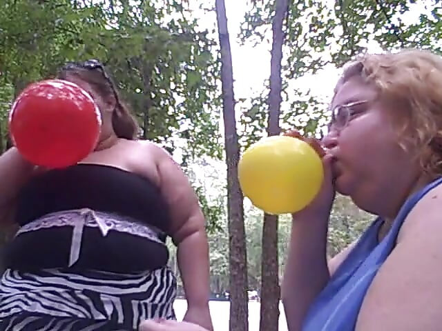 Gordas ao ar livre, balão, explosão e pop