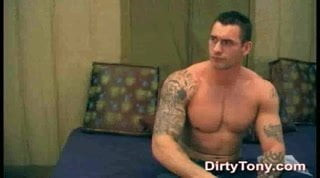 Muscle Straight Jerks Cock