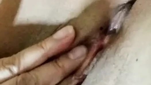 Götlü güzel amcık görüntülü görüşmemizde kendini parmaklıyor