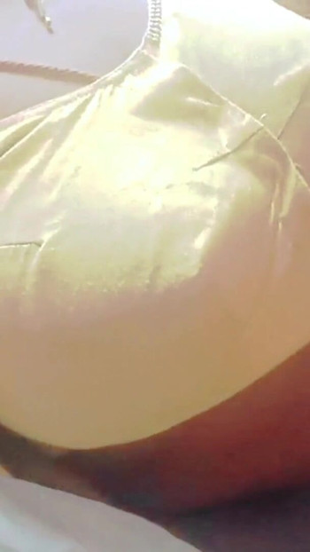 A horny housewife seduced and fucked by neighbour young boy -with Tamil Audio and real moaning | Clip 1