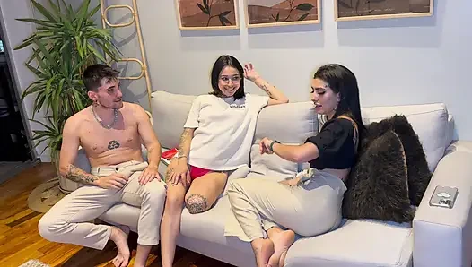 Мои друзья приходят, пока мы занимаемся сексом, и всё заканчивается свингерами — Анто Магали и Мика