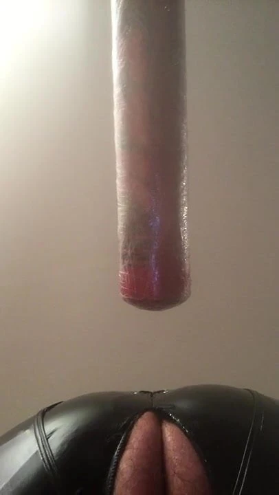 anal stretch by baseball batter