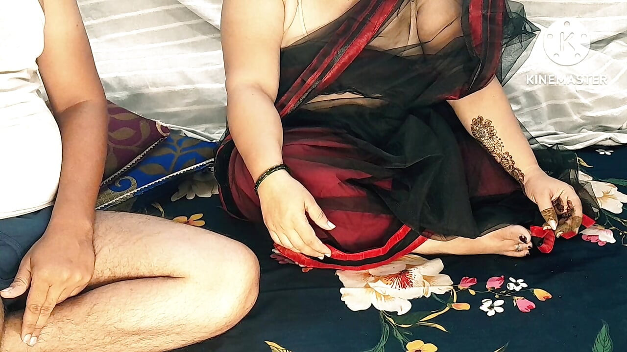 ANAL FUCK  BUA KI GAAND FAT GYI IN HINDI AUDIO