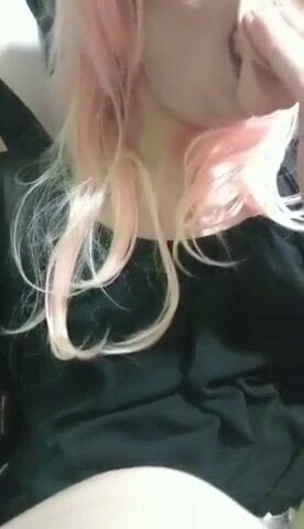 Sissy Britanny doesn't have a gag reflex