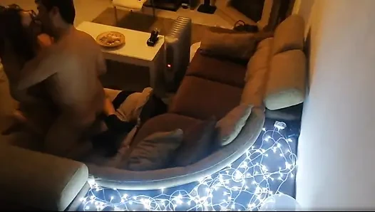 Секс на диване