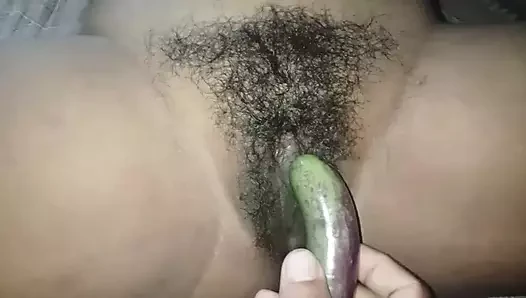 Бхабхи хочет длинный хуй.
