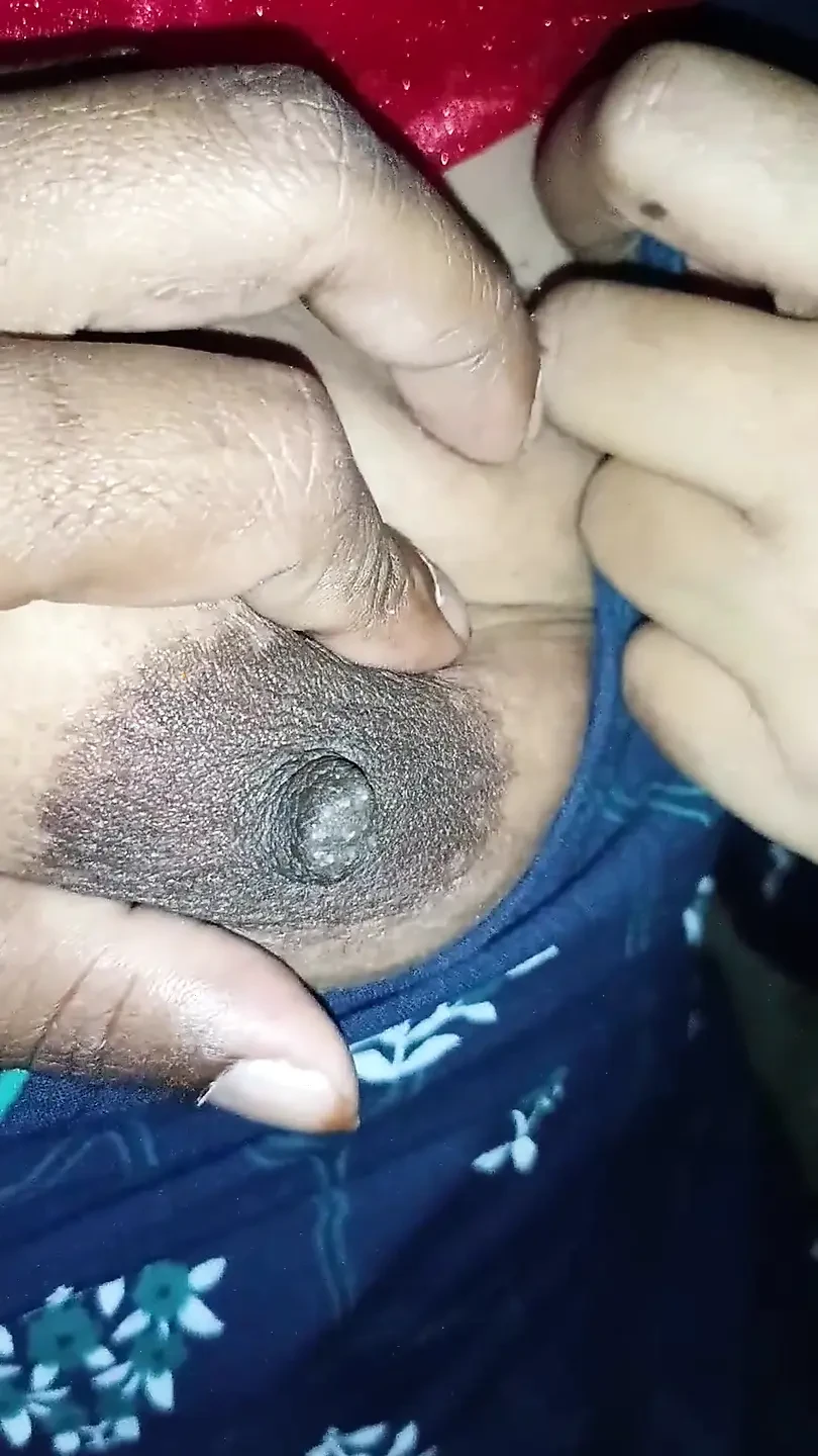 印度家庭主妇的真实性爱视频