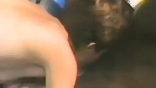 On beş dakikalık sert ırklararası grup seks!