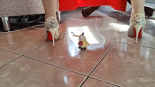 I Play Adult Games with My Stepmom and Cum a Lot