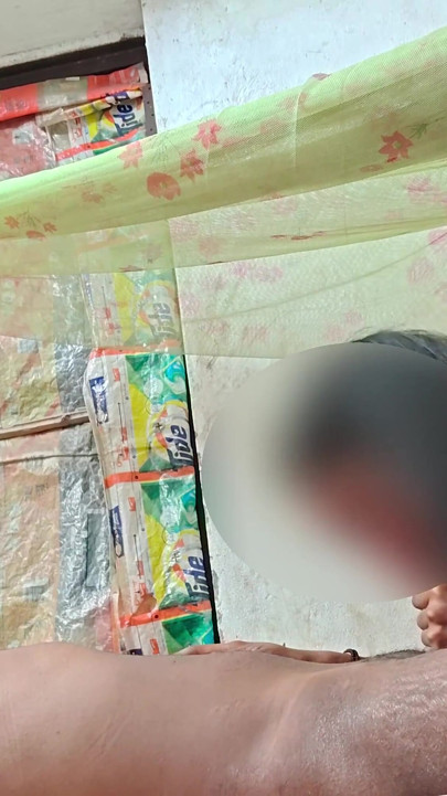 Unbeschnitten und echter sex mit Desi Style in Hindi Ttyl