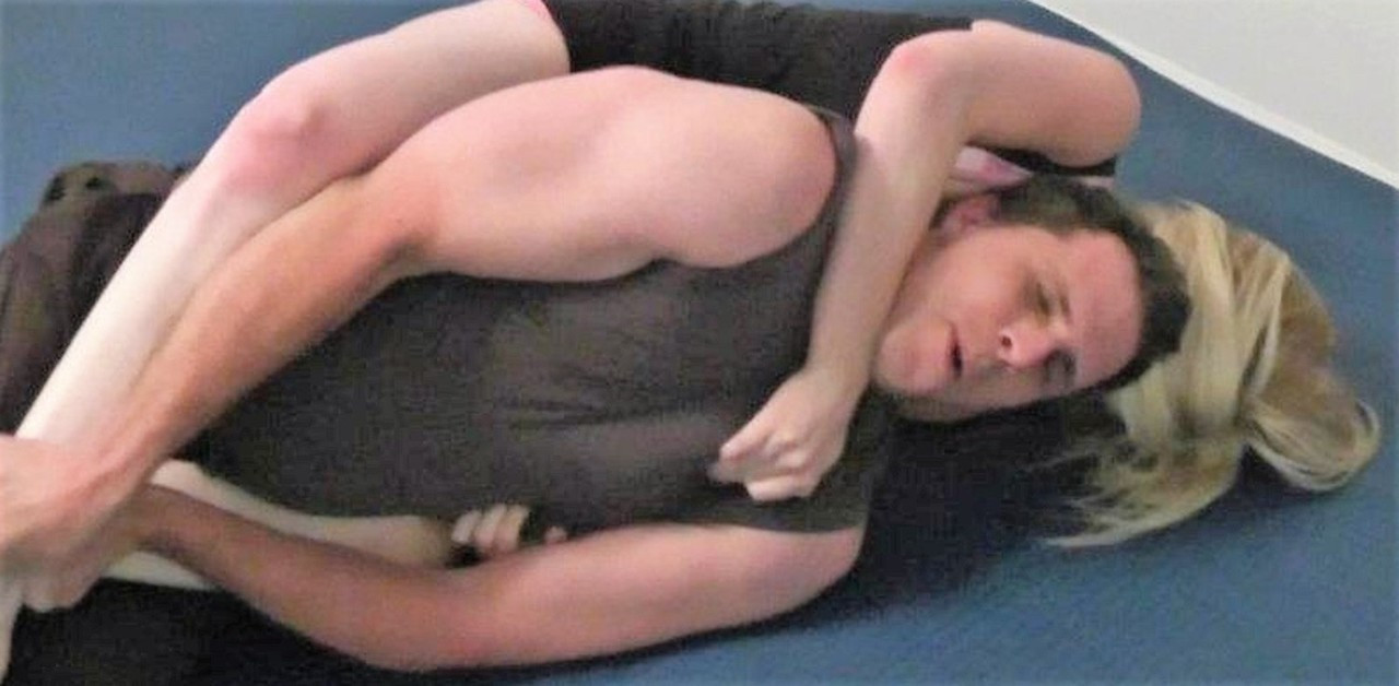 #9 A Boyfriend's Surprise Monroe vs Johnny Mixed Wrestling