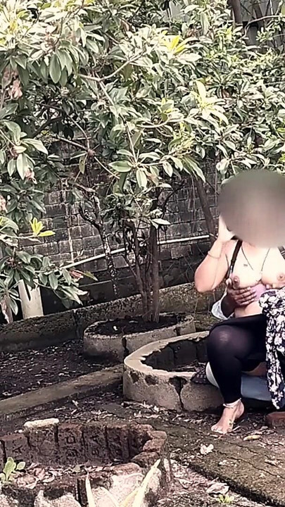 Powerful moment from "Mangal Padosan in the jungle with sister-in-law."