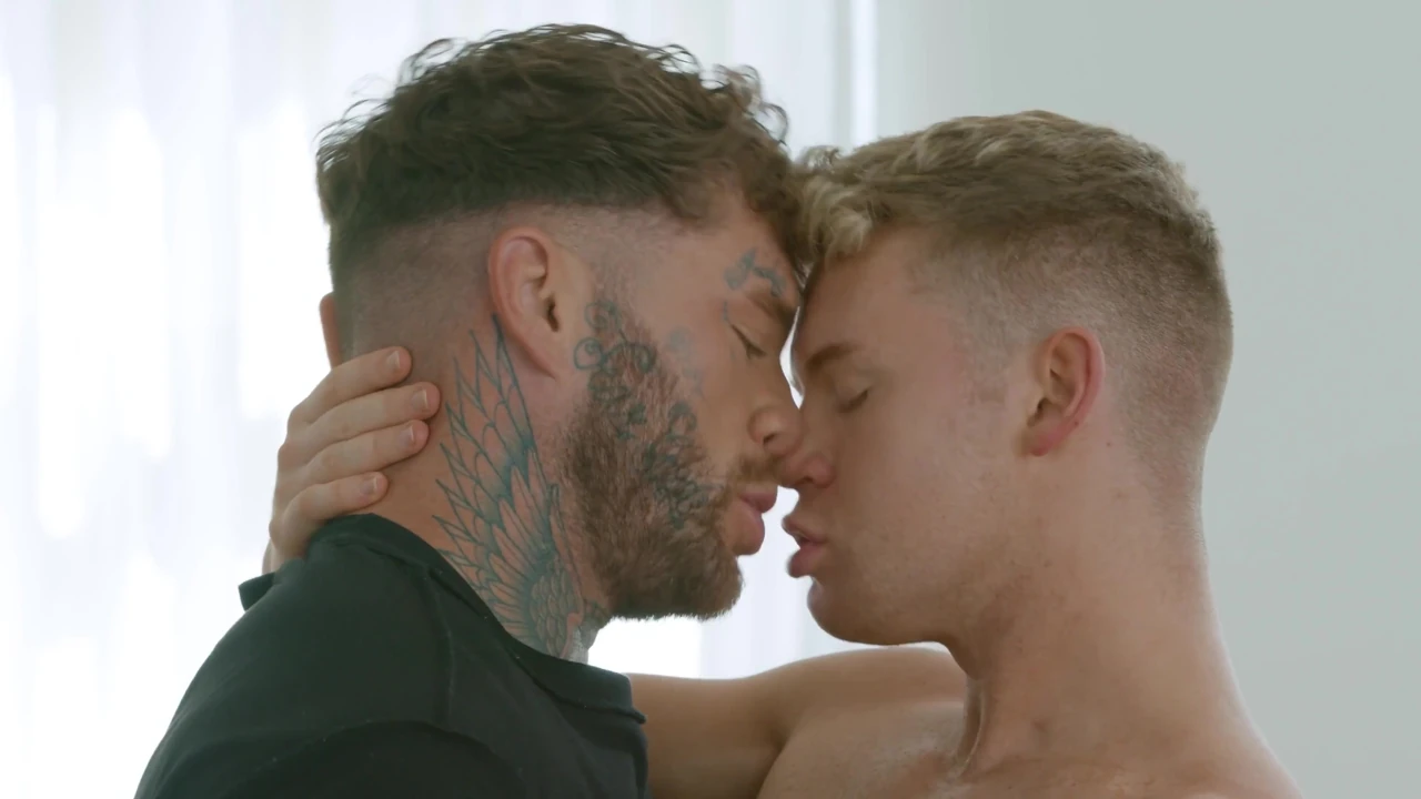 Model Davranış Avrupa Dean Young ve Joel Hart 1