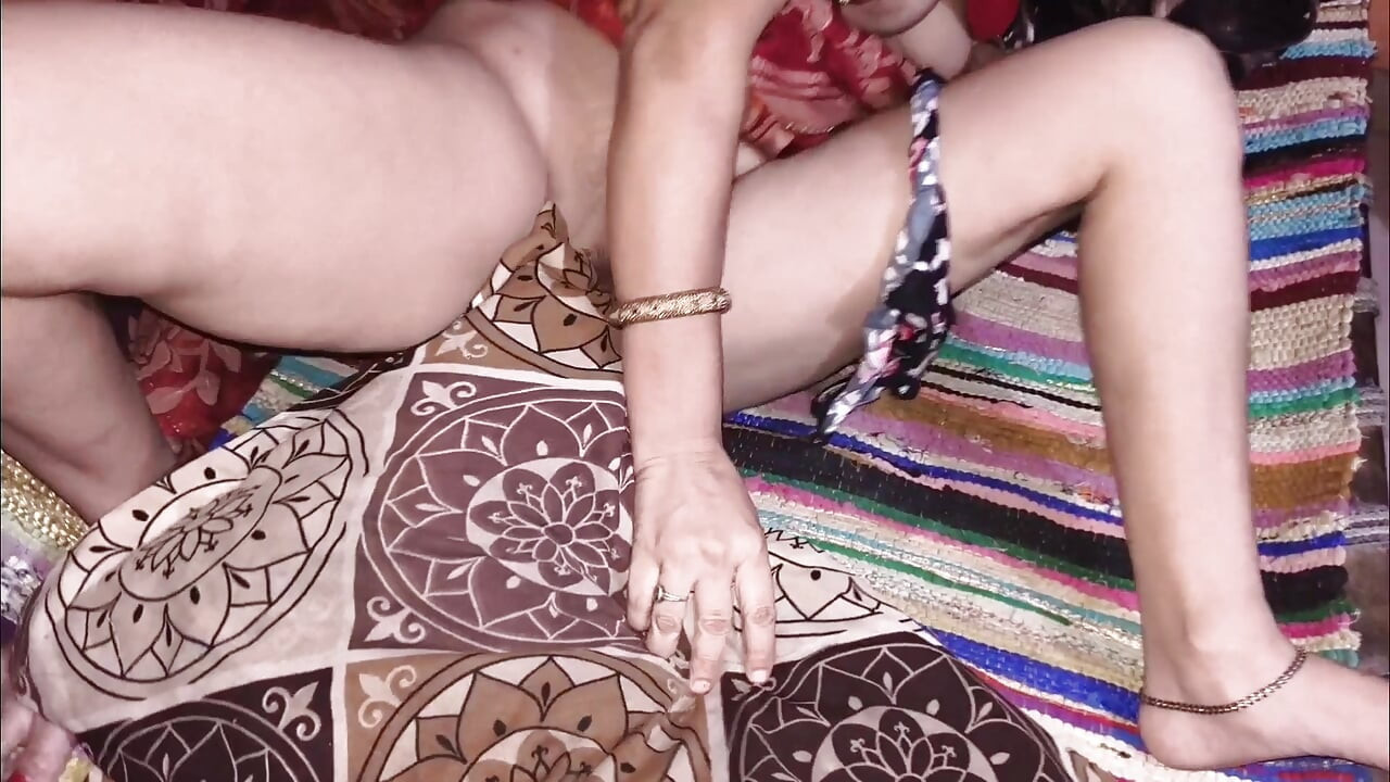 Indian hot Bhabhi got fucked by her brother-in-law - Hindi Audio
