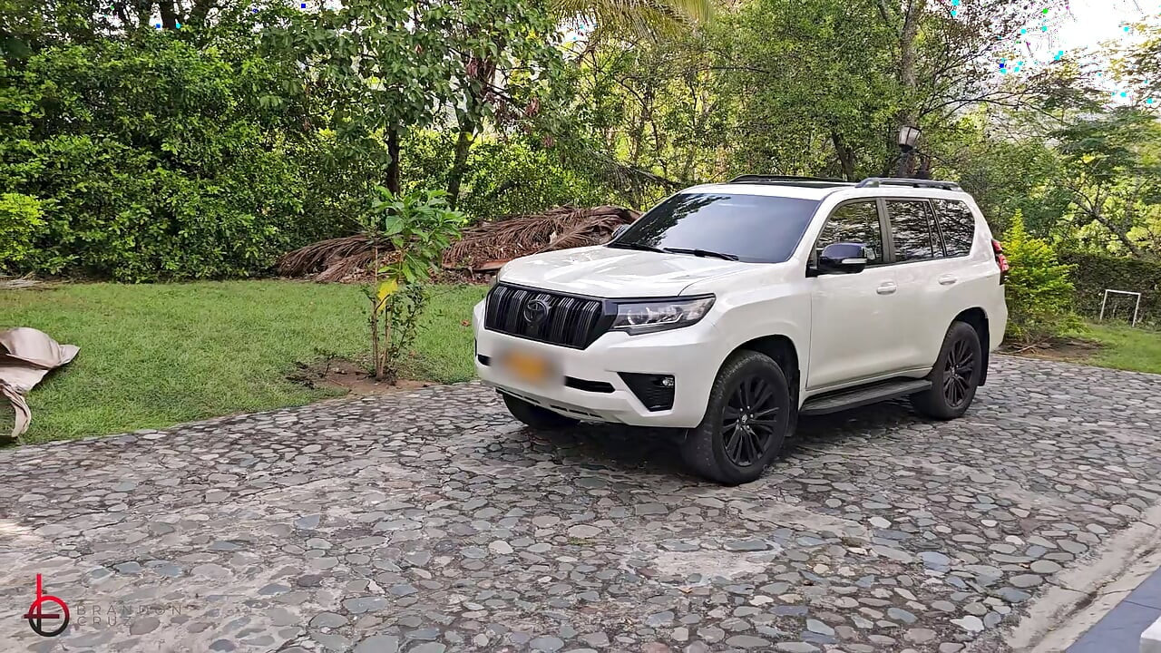 เจ้านายของกูไม่รู้ว่าเมื่อเขาไม่อยู่ฉันเย็ดเมียเขา - Brandon Cruz & Mariana Martix