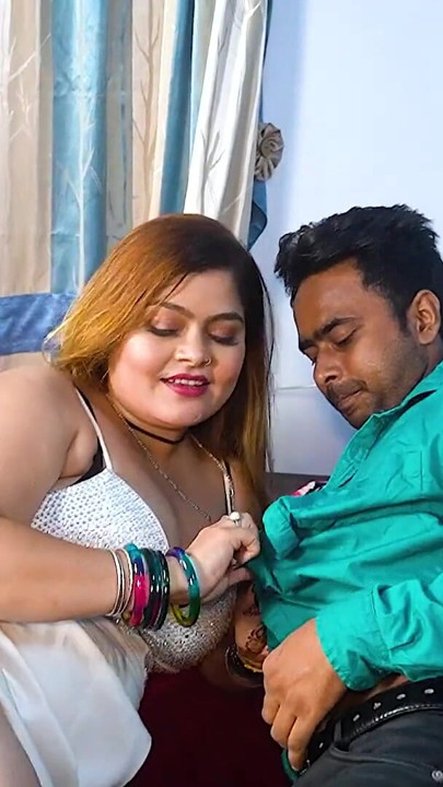 DESI HOT BHABHI HARDCORE KNEPPE MED HENDES DEBAR MED DANS, DA HUN VAR ALENE HJEMME FULD FILM (HINDI LYD) | Klip 1
