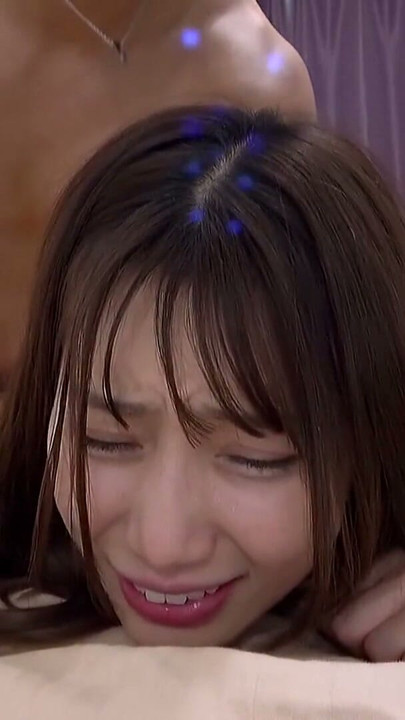 A laid-back college girl who barges in and claims to be her girlfriend. 'You can do anything...' My reason is knocked out by her earnest temptation to make things fait accomplis... | Clip 2