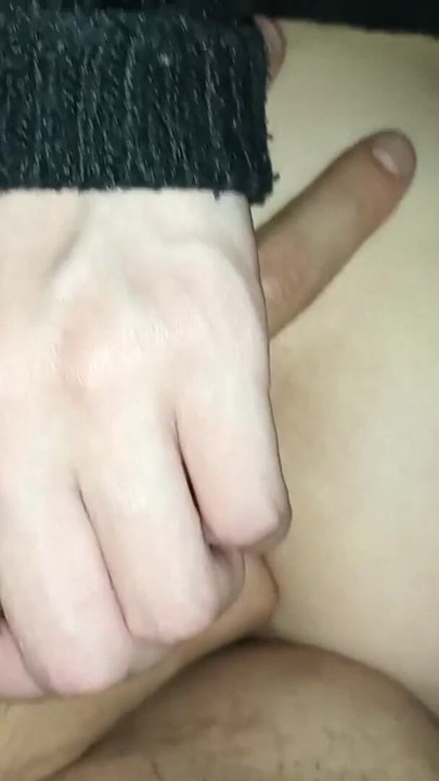 Spektakularan trenutak iz "POV s mojom ženom, pogledaj tu ukusnu bijelu guzicu dok mi penis sjaji"