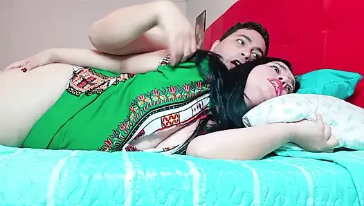 I caught my Indian stepmom in her bed and fucked her hard