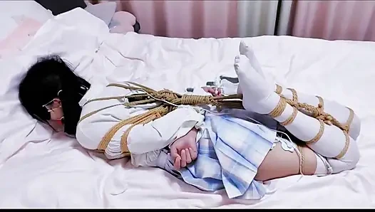 Gadis yang lagi kesulitan bagian 19