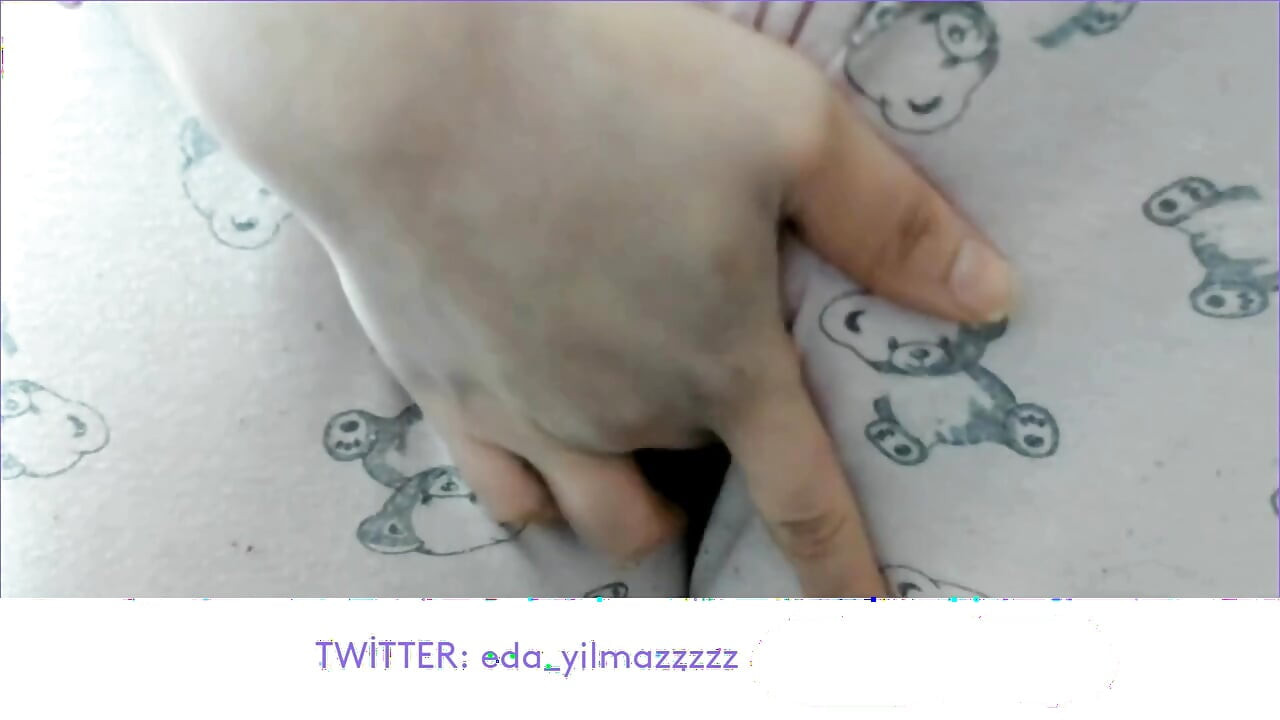MASTURBATE WITH PAJAMAS- RUBBING PUSSY WITH PAJAMAS- CAMELTOE