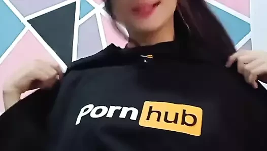 Aman tanrım Porhub'ın bana büyük göğüslerim için verdiği ödül