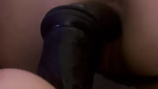 Kız arkadaşım yarağımı emerken oyuncağını alıyor