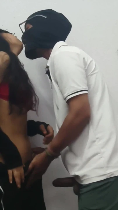 继兄弟和继妹
