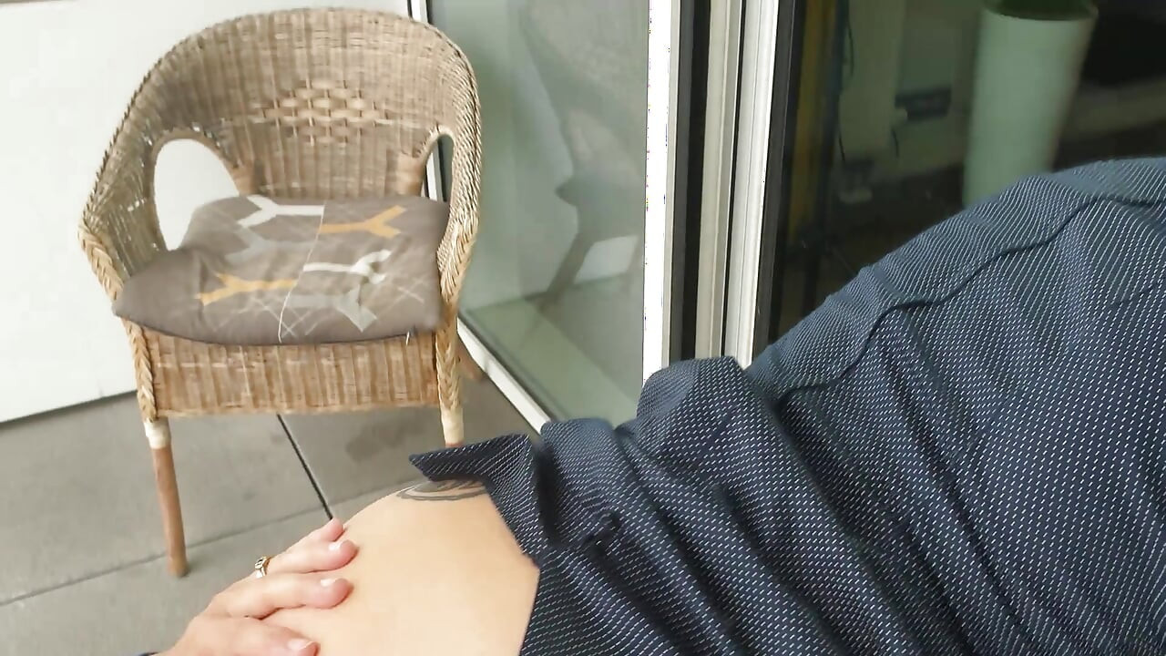 مغامرة سحاقية على الشرفة