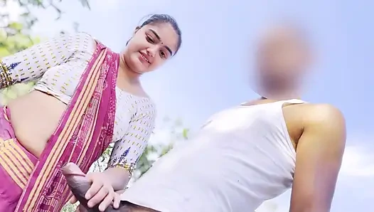 Hintli köylü kız ormanda sikişiyor