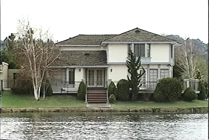 极端的阴户冲击重口味荡妇乞求更多