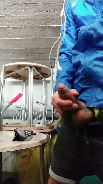 Cum shooting