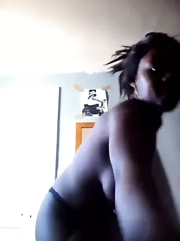 Comorienne qui dance