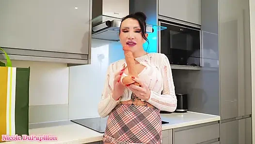 Nicole's Shopping Twist