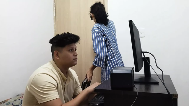 I TELL MY STEPBROTHER TO HELP ME WITH MY LAPTOP AND HE CHARGES ME WITH HARD SEX
