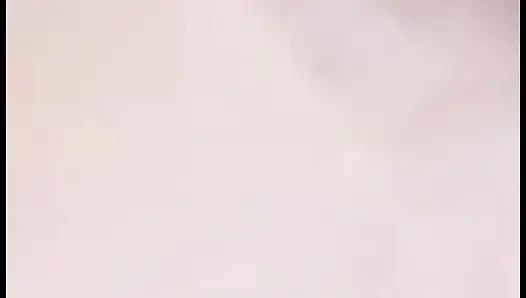 Istri tamil india renu lagi asik muasin memeknya pakai handuk sambil bugil sambil pakai kain sperma hangat! Indianhotwifex