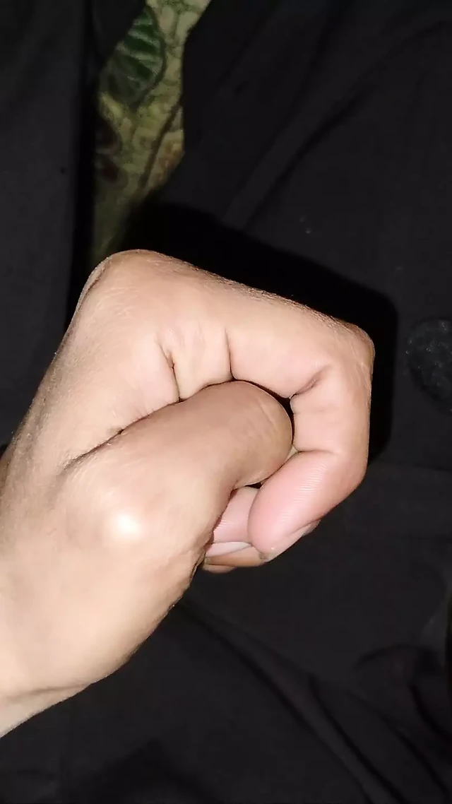 My hand need someone hole