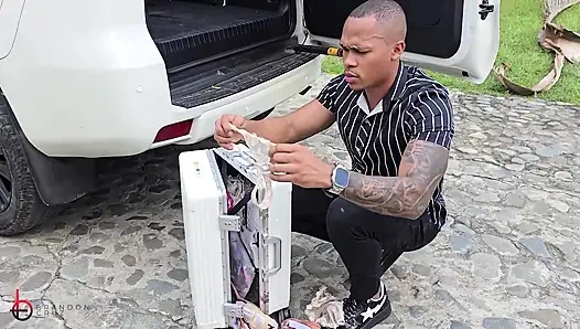 My Boss Doesn't Know That When He's Not Around I'm Fucking His Wife - Brandon Cruz & Mariana Martix