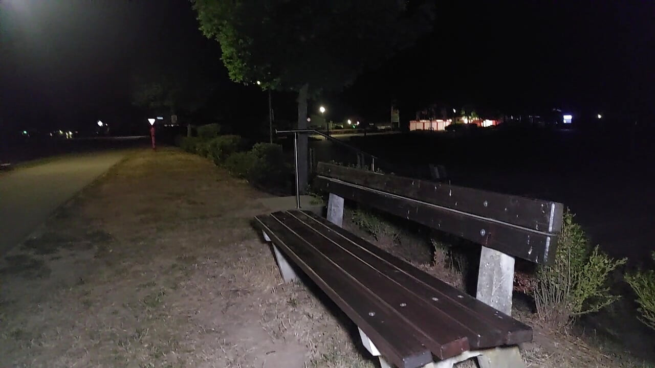 Nachtorgasme Naakt en Gevangen