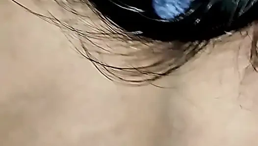 Çok sevimli tatlım, yarağını ağzına almak çok tatlı.