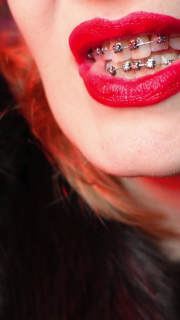 Must-see okamžik z "FUR SOUNDS and sexy rty fetiš video - ASMR relaxační zvuk"