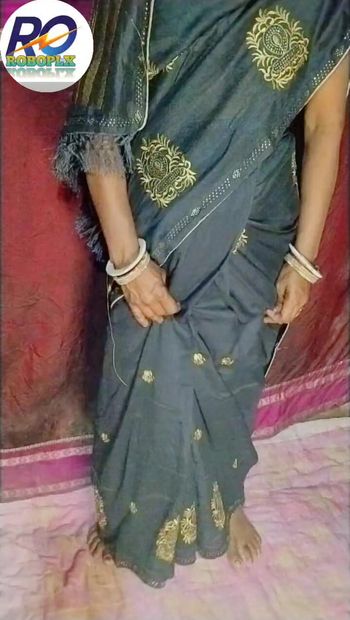 Indien desi bhabhi sari finger entfernen volle nackte mädchen