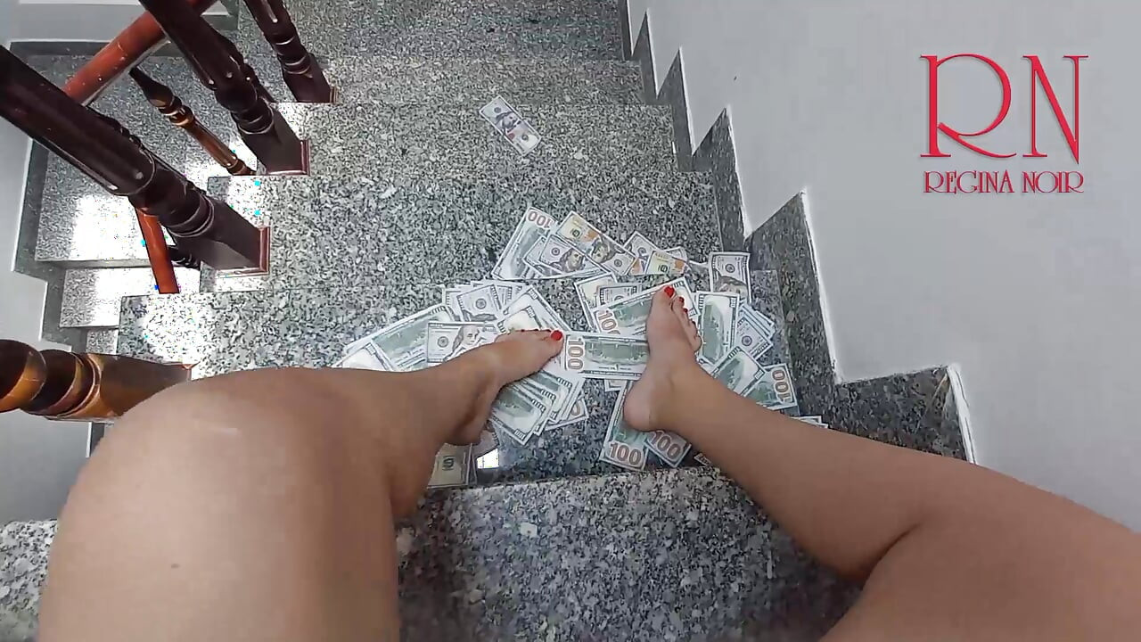 Relajante dinero ASMR. Billetes en primer plano suenan 307
