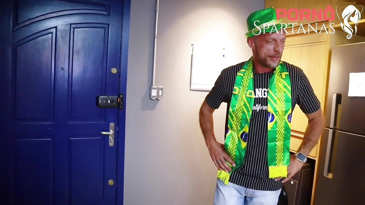 Hot Patient and the Naughty Doctor