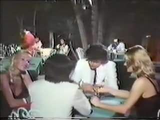 Sexo a três Brigitte Lahaie Carnal Times na Tailândia (1980)