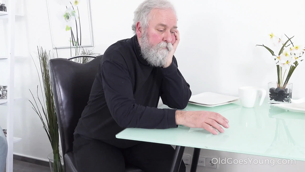 Fresh Babe Gives Old Man a Special Present